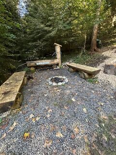 Brunnen und Grillstelle Teufenthal