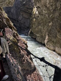 Fotografija s spletne strani Alain na poti