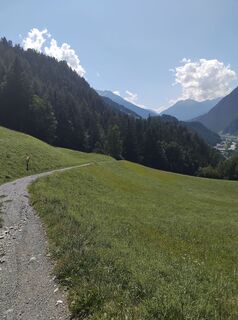 Photo de Bettina Girardelli le long du parcours