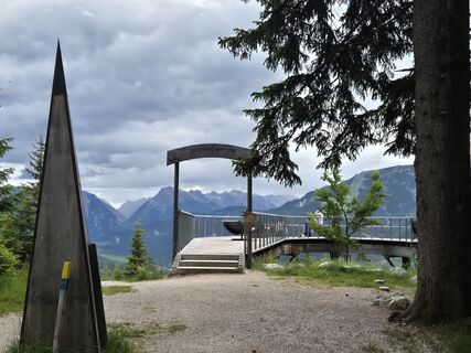 Fotografija s spletne strani Bernhard Jünger na poti