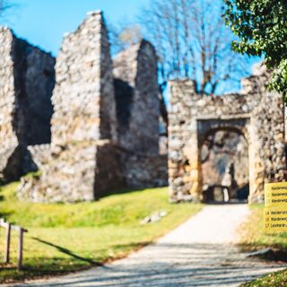 Burgruine St. Leonhard - Gomarn