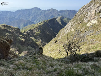 Wandern - Monte Corchia - Piani della Croce