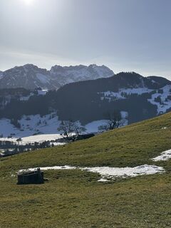 Fotografija s spletne strani Cyrill Bischof na poti