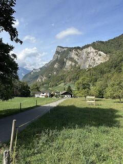 Fotografija s spletne strani Cyrill Bischof na poti