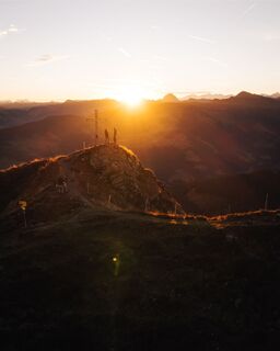 Sonnenaufgang Feldalphorn Herbst 2022@Region Hohe Salve - Maximilian Gierl (5).jpg