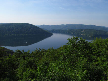 Edersee mit Urwald Kellerwald