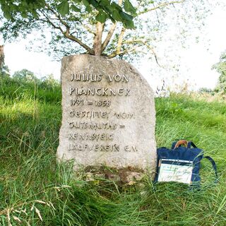 Gedenkstein für Julius von Plänckner