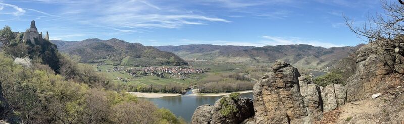 Fotografija s spletne strani ROSARIO FERRAZ na poti