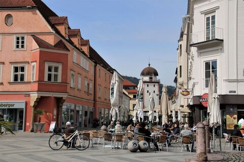 Hauptplatz Leoben / Schwammerlturm