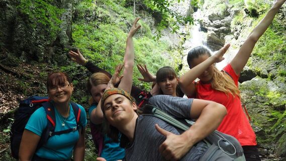 Zejmarská gorge - group foto at the waterfall