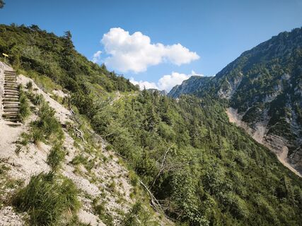 Fotografija s spletne strani Tobias Knottenberg na poti