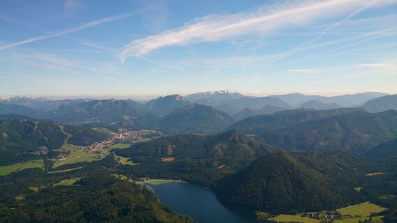Ausblick auf Mariazell, den Erlaufsee und die umliegende Bergwelt
