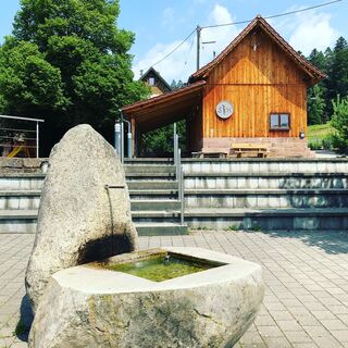 Dorfplatz Sprollenhaus