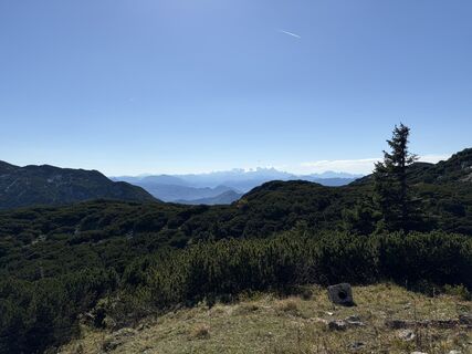 Fotografija s spletne strani Oliver Mandl 1 na poti