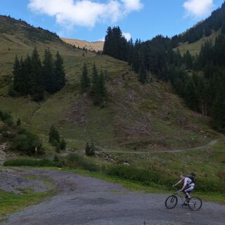 Die Kehre bei der Saalalm.