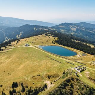 Blick auf den Speicherteich am Klippitztörl