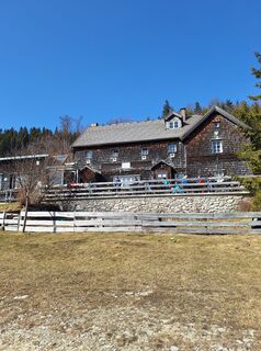 Fotografija s spletne strani Mimi na poti