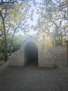 Fotografija s spletne strani Katona Ferk Mariann na poti