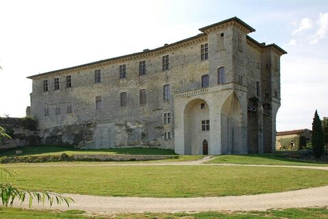 Schloss Lavardens
