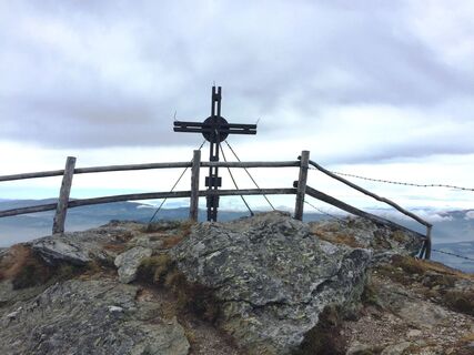 Gipfelkreuz Peterer-Riegel