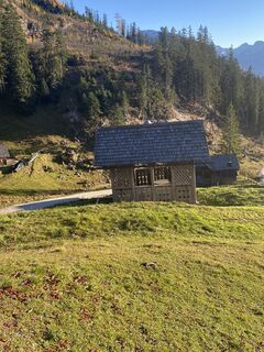 Fotografija s spletne strani Hermi_Loidl na poti