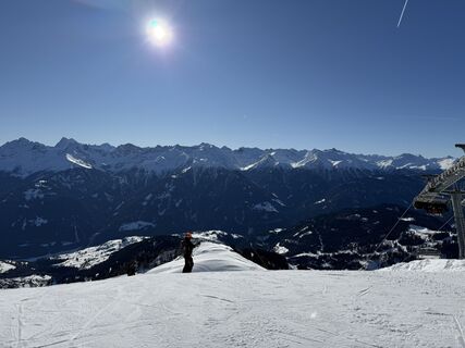 Foto de Suzanne Jacobs a lo largo del recorrido