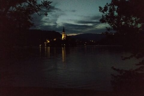 Fotografija s spletne strani G.A. na poti