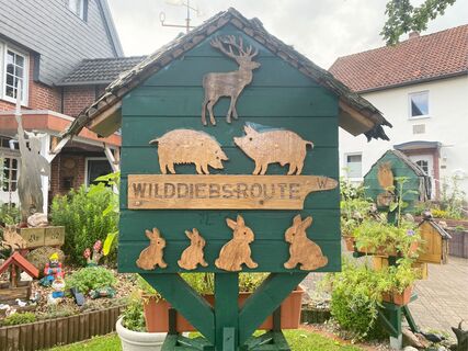 Wilddiebsroute Wegweiser CC BY-SA - LTM.jpg
