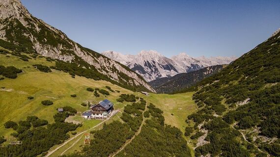 2019_Karwendel_Hoehenweg_bizcomburns_craftfilm (34).jpg