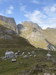 Fotografija s spletne strani N na poti