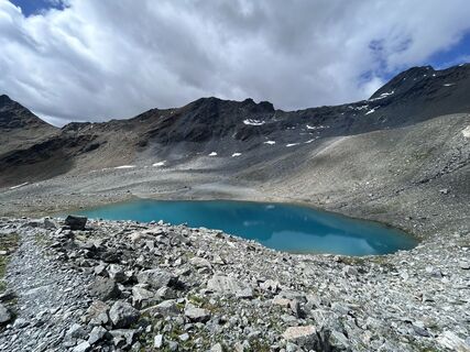Photo de Emi le long du parcours
