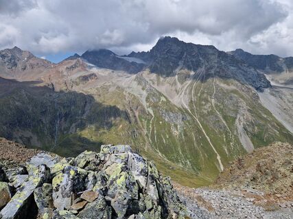 Photo de Auberger le long du parcours