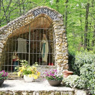 Lourdes Grotte im Bienwald
