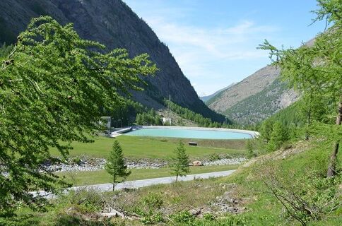 Equalising reservoir