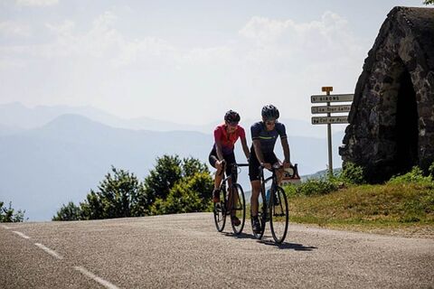 Radfahrer auf dem Col de Péguère