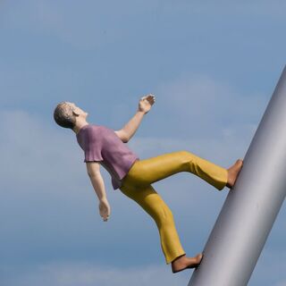 5019_Himmelsstuermer_-_Man_walking_to_the_sky_1024.jpg