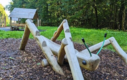 Waldspielplatz an den Feengrotten