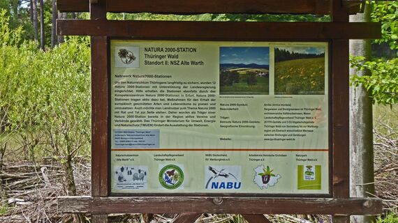 Informationstafel am Anfang des Wanderweges durch das Naturschutzgebiet "Alte Warth"