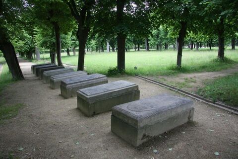 Gottesaker Herrnhut - Gräber der Zinzendorffamilie