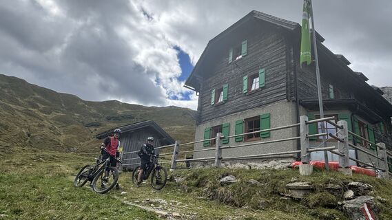 Foto von cope entlang der Tour