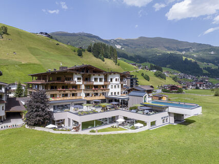 Natur &amp; Wanderhotel Tuxertal