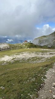 Fotografija s spletne strani Clemens na poti