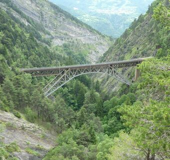 Brücke mit Blick auf den Bietschbach