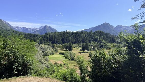 Foto von Versandkunth entlang der Tour