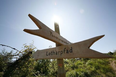 Auf dem Lotharpfad