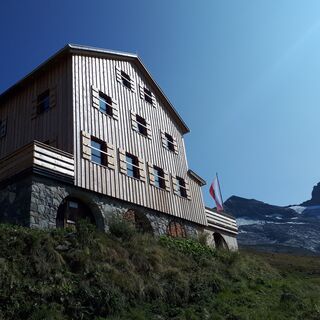 Neue Thüringer Hütte mit Schwarzkopf
