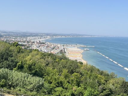 Fotografija s spletne strani Jürg Thoma na poti