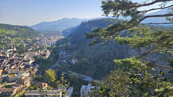 Blick auf Feldkirch vom Stadtschrofen