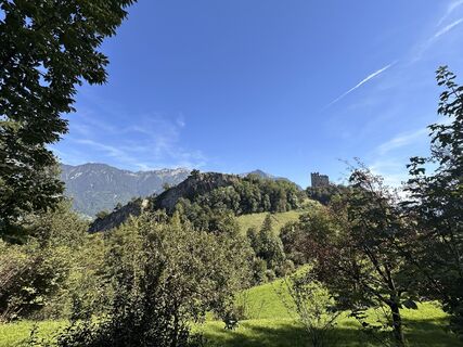 Kuva osoitteesta Cyrill Bischof matkan varrella