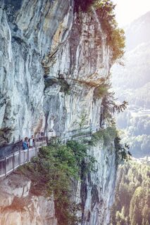 Die Galerie, ein schmaler, in den Felsen gehauener Pfad